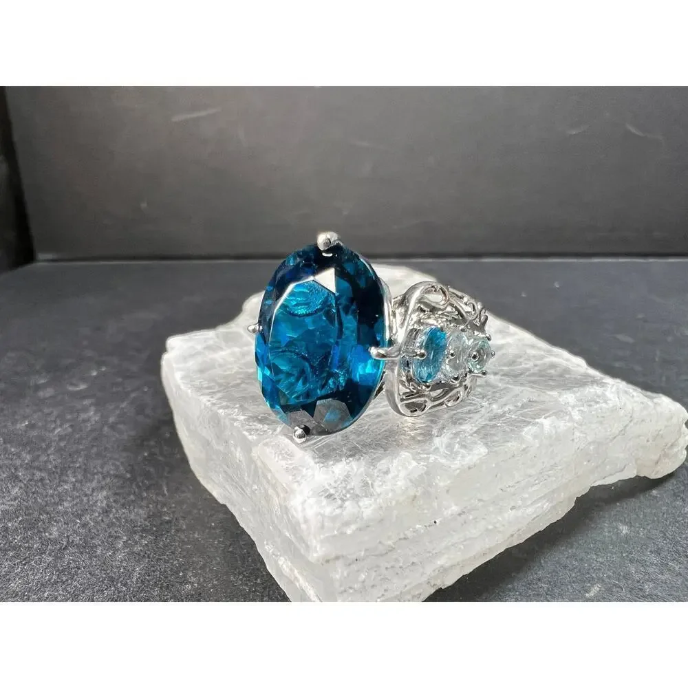 Sterling Silver London Blue Topaz Ring Size 6.5